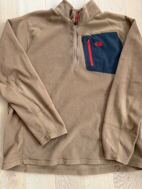 North Face Men’s size XL Tan fleece 1/4 zip